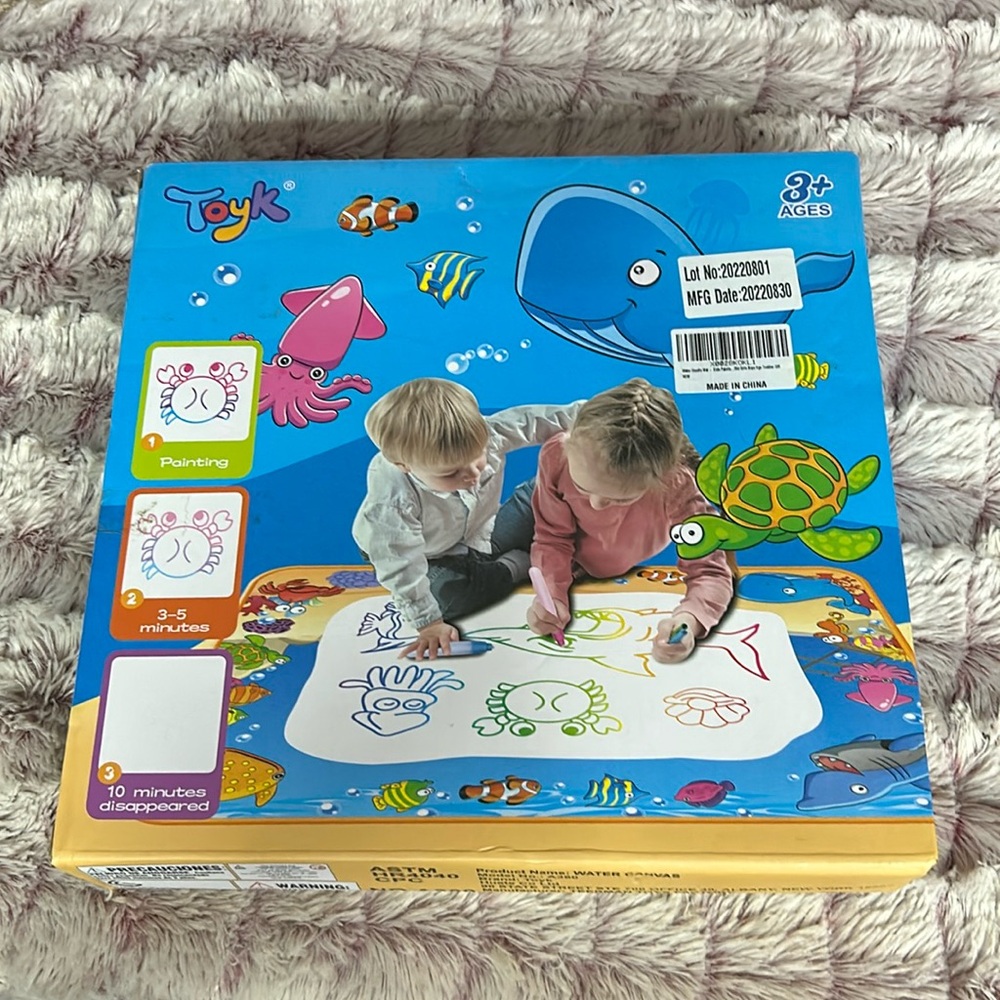 Toyk painting with Water brush on a mat
